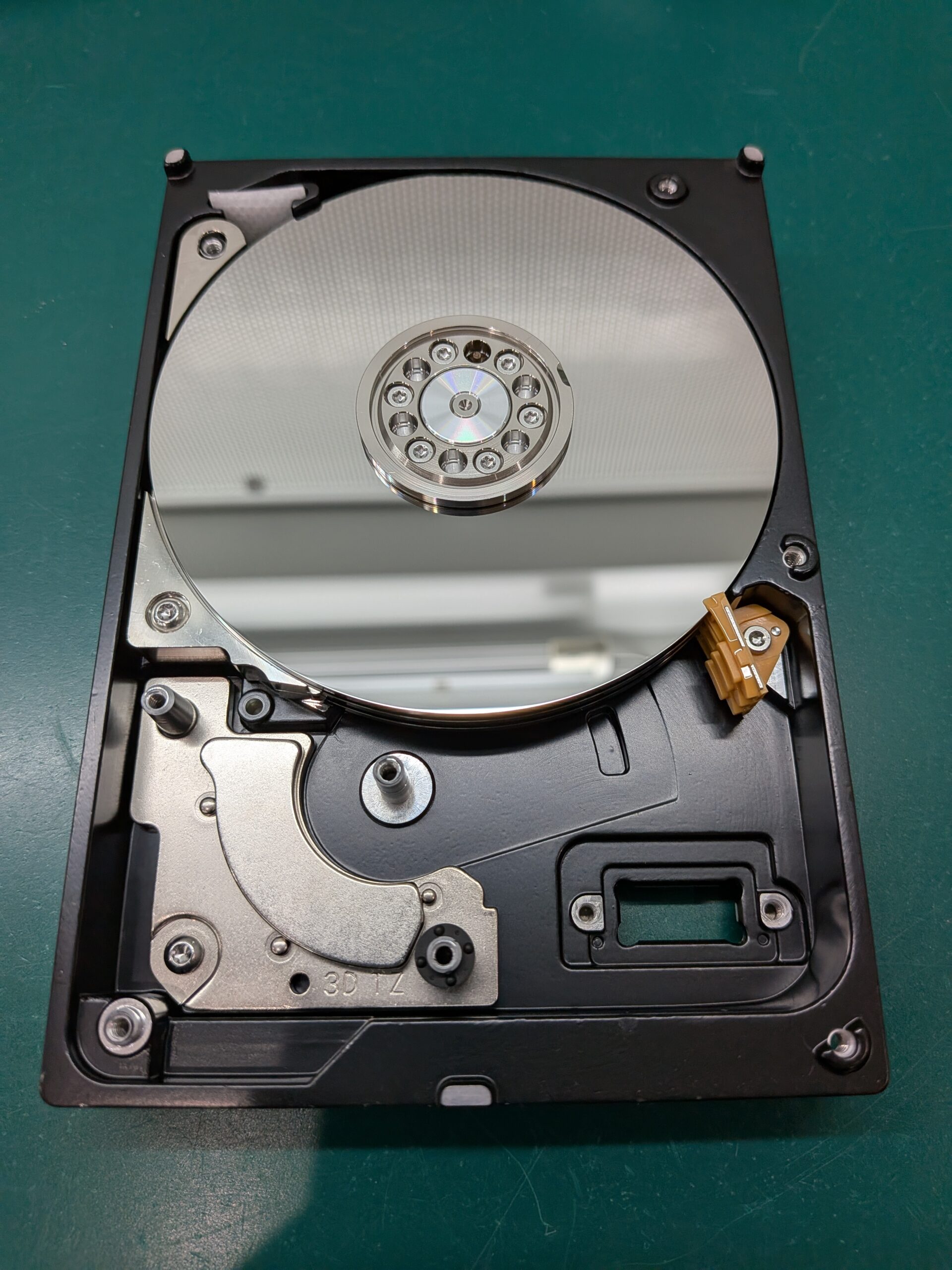 WD10EADS 内部点検の様子