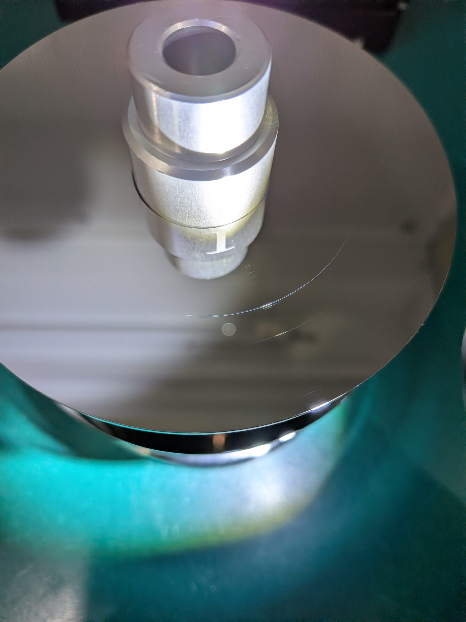 プラッターのスクラッチ（傷）接写